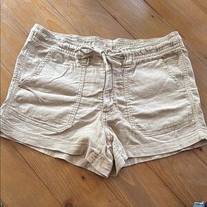 American Eagle Outfitters Tan Cargo Shorts Relaxed Fit